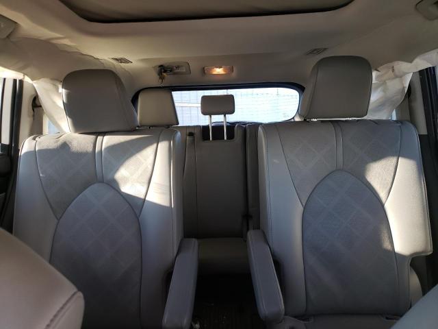 Фото 10 - TOYOTA HIGHLANDER