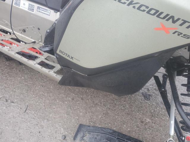 SKI-DOO 850 2022