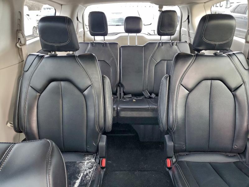 Фото 10 - CHRYSLER PACIFICA