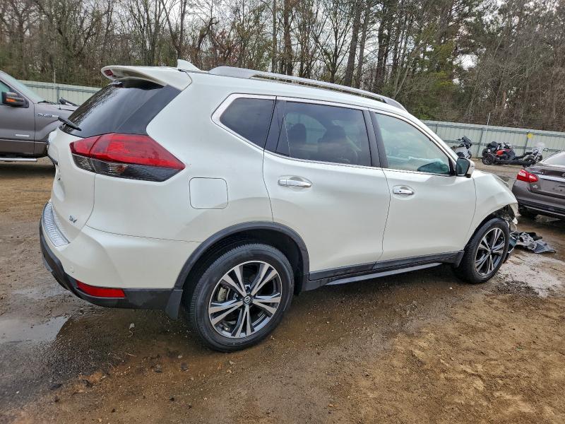 Фото 3 - NISSAN ROGUE