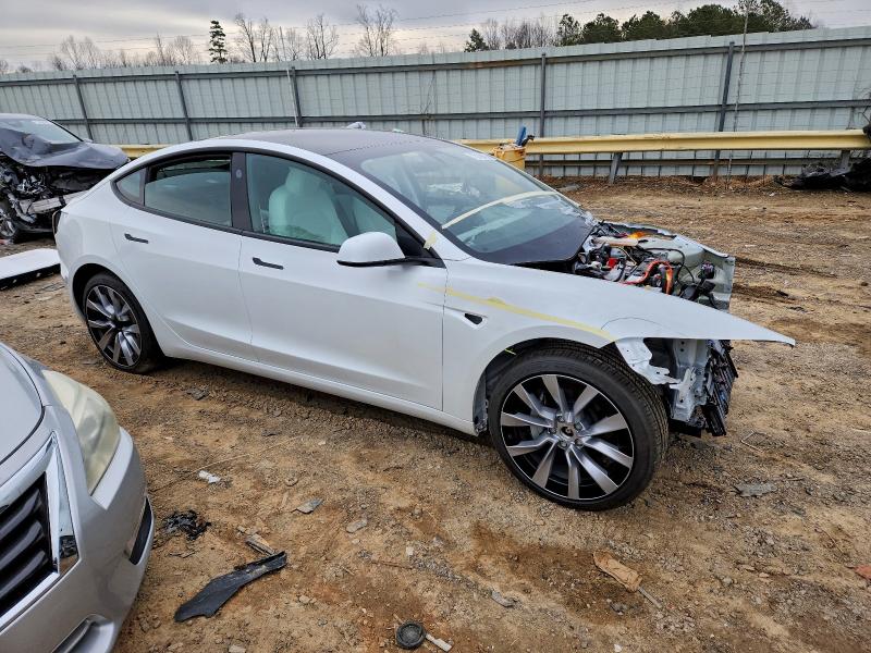 Фото 4 - TESLA MODEL 3