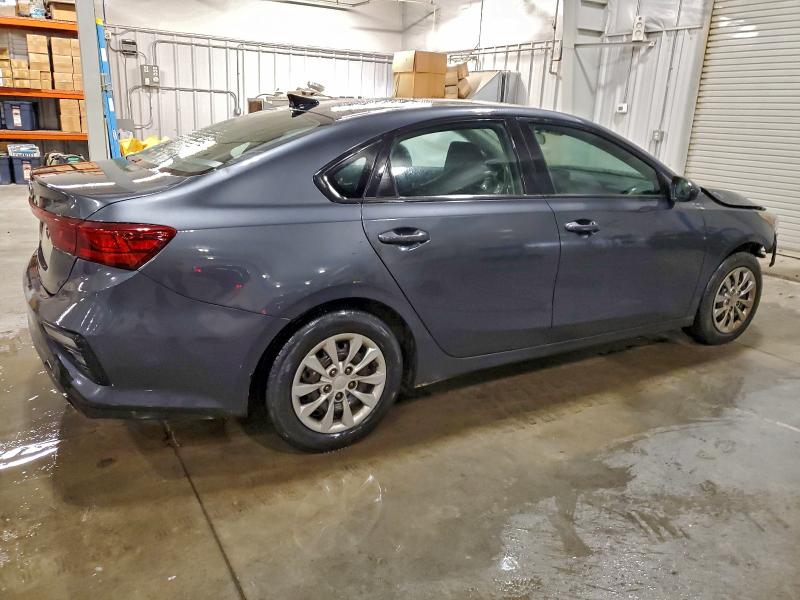 Фото 3 - KIA FORTE