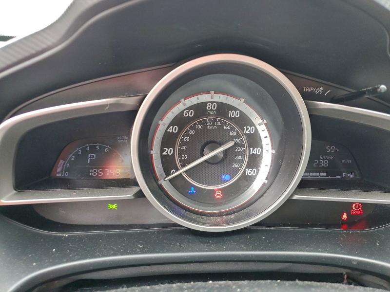 Фото 9 - MAZDA 3