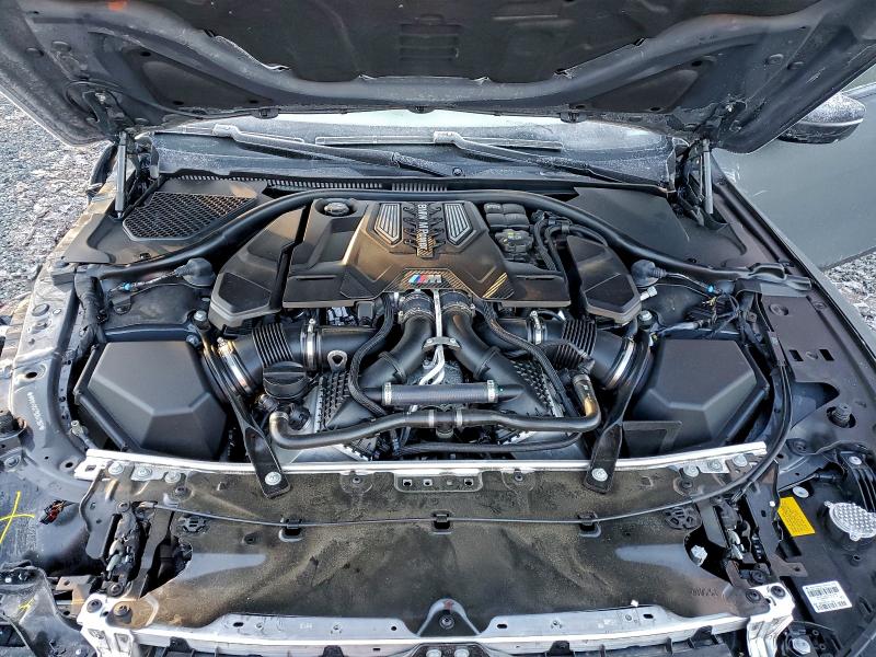 Фото 11 - BMW M8