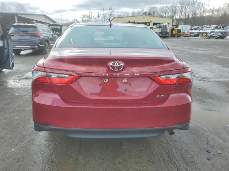 Фото 6 - TOYOTA CAMRY