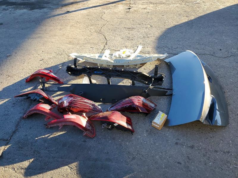 Фото 12 - HYUNDAI ELANTRA