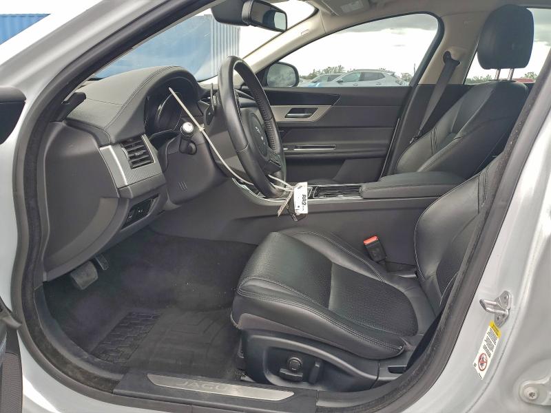JAGUAR XF 2017 VIN SAJBK4BV9HCY45587