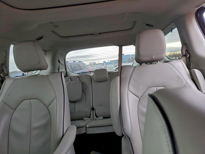 Фото 10 - CHRYSLER PACIFICA