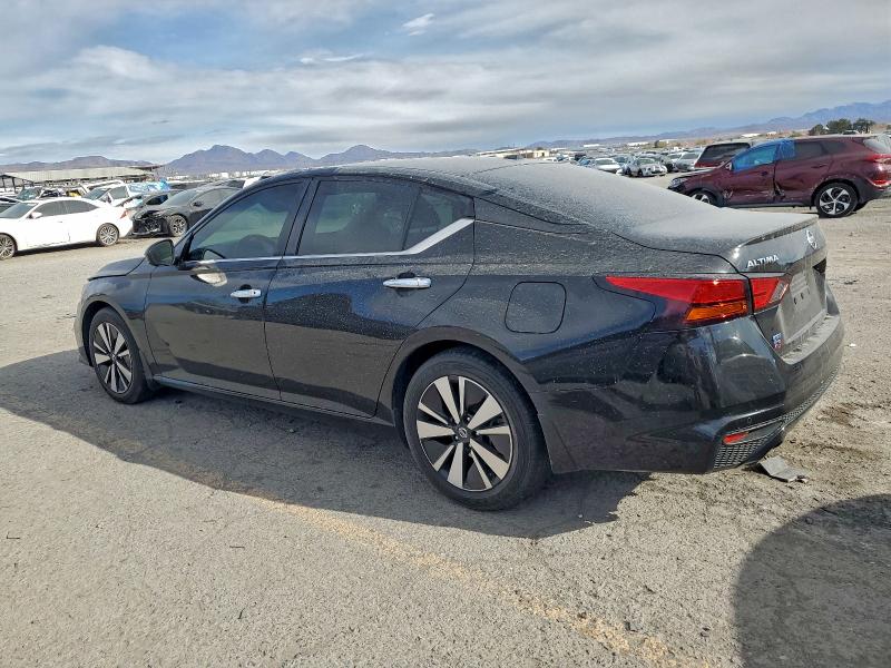 Фото 2 - NISSAN ALTIMA