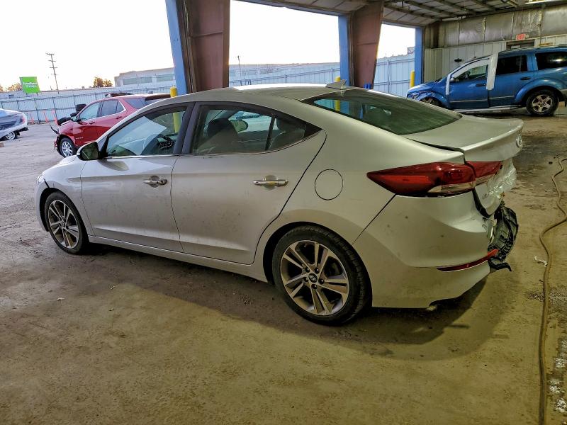 Фото 2 - HYUNDAI ELANTRA