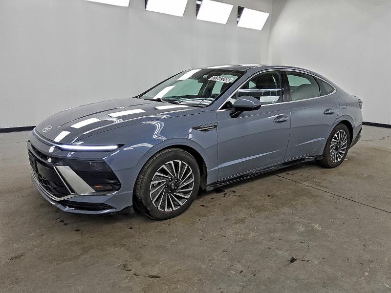 Фото 1 - HYUNDAI SONATA