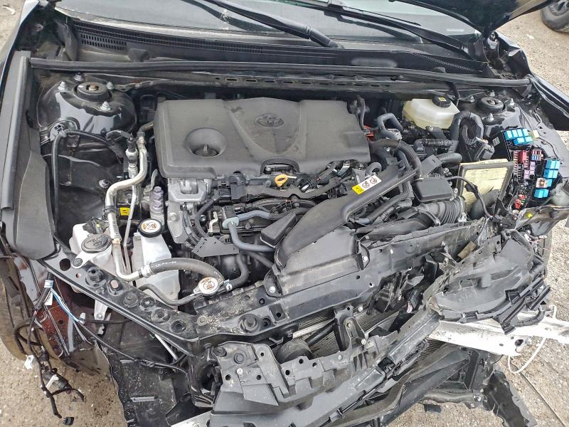 Фото 11 - TOYOTA CAMRY