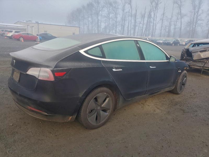 Фото 3 - TESLA MODEL 3