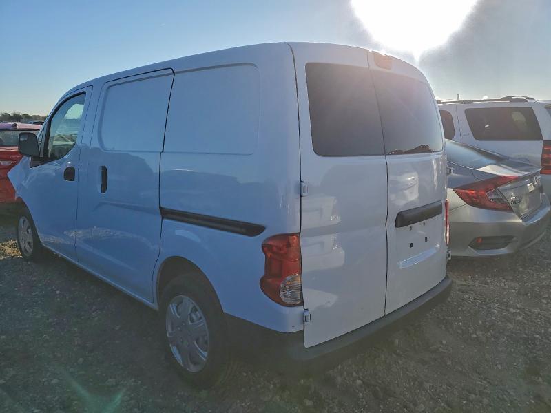 Фото 2 - NISSAN NV