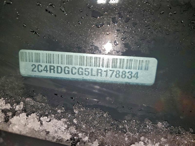 Фото 13 - DODGE CARAVAN