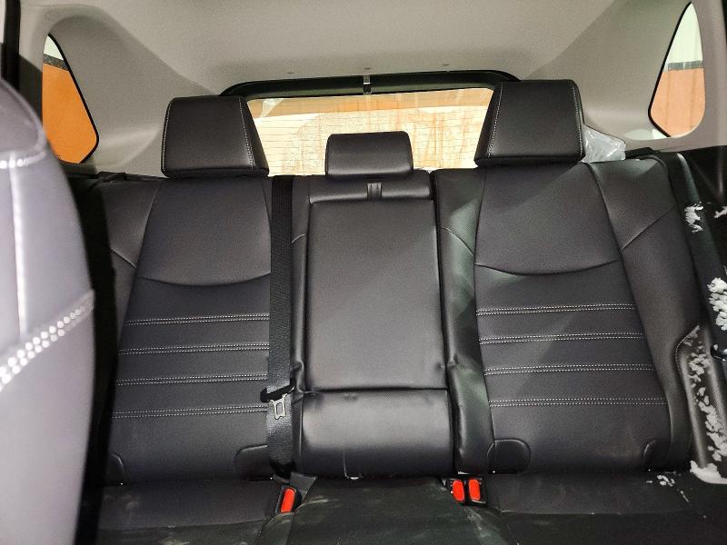 Фото 10 - TOYOTA RAV4