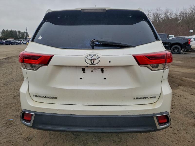 Фото 6 - TOYOTA HIGHLANDER