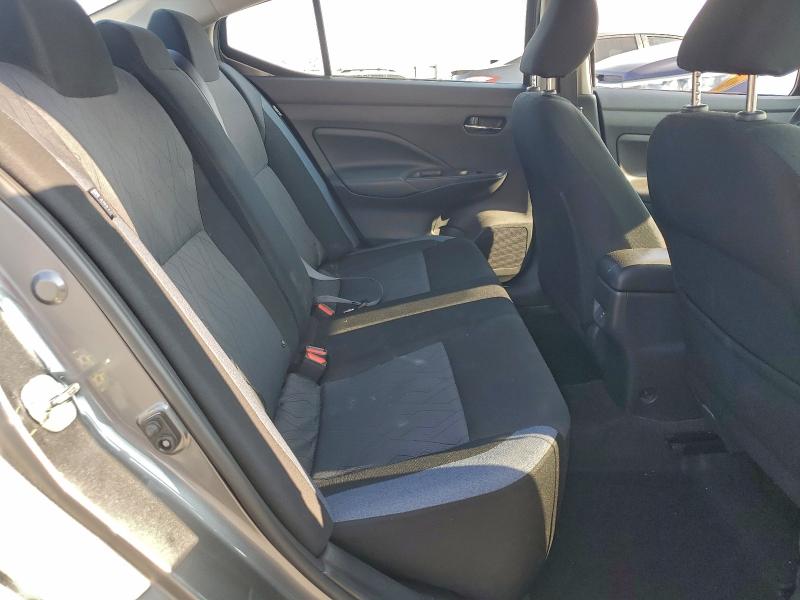 Фото 10 - NISSAN VERSA