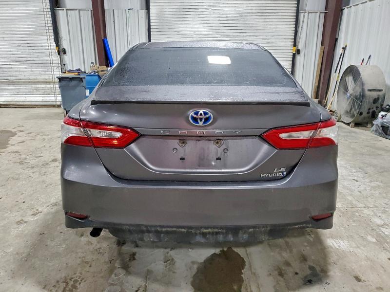 Фото 6 - TOYOTA CAMRY