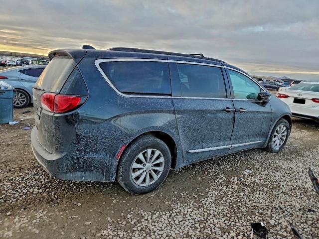 Фото 3 - CHRYSLER PACIFICA