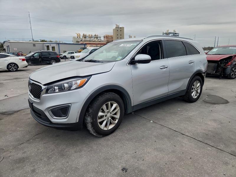 Фото 1 - KIA SORENTO