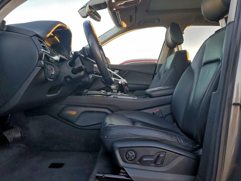 Фото 7 - AUDI Q7