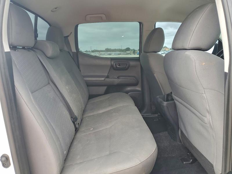 Фото 10 - TOYOTA TACOMA