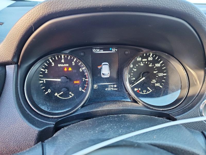 Фото 9 - NISSAN ROGUE