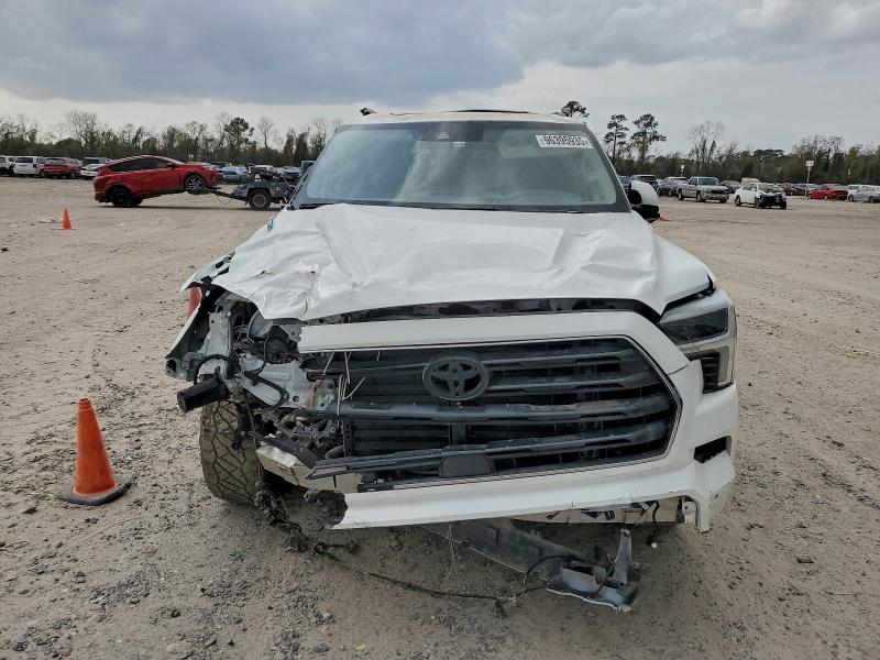 Фото 5 - TOYOTA SEQUOIA