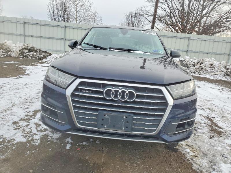 Фото 5 - AUDI Q7