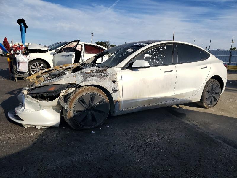 Фото 1 - TESLA MODEL 3