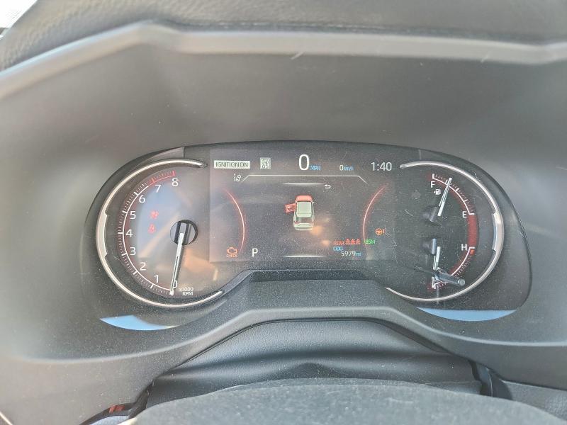 Фото 9 - TOYOTA RAV4