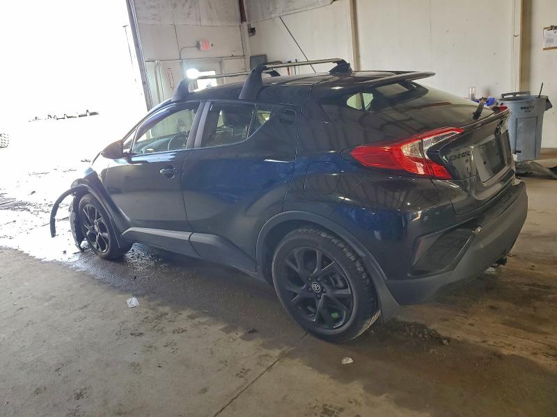 Фото 2 - TOYOTA C-HR