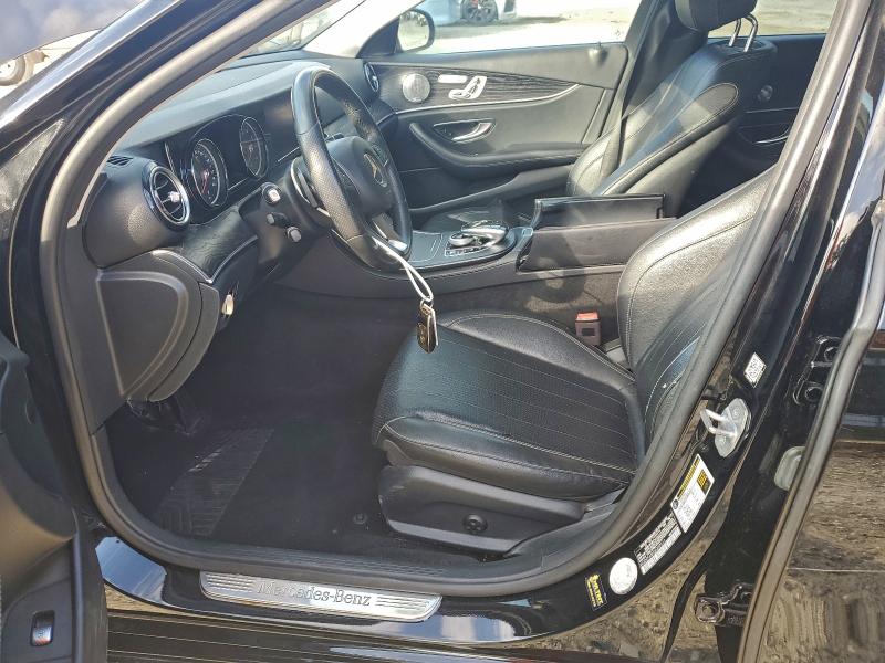 Фото 7 - MERCEDES-BENZ E-CLASS