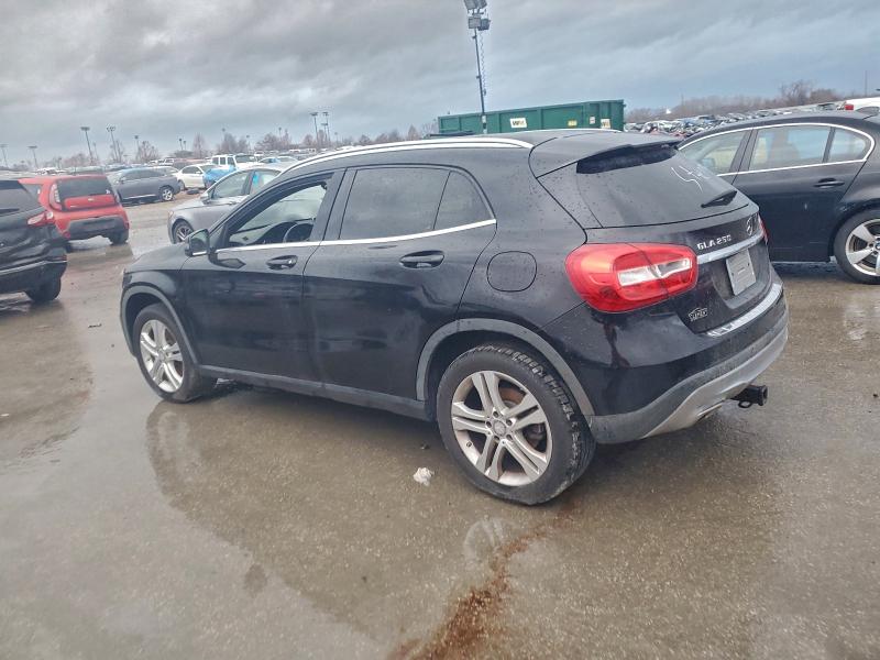 Фото 2 - MERCEDES-BENZ GLA-CLASS