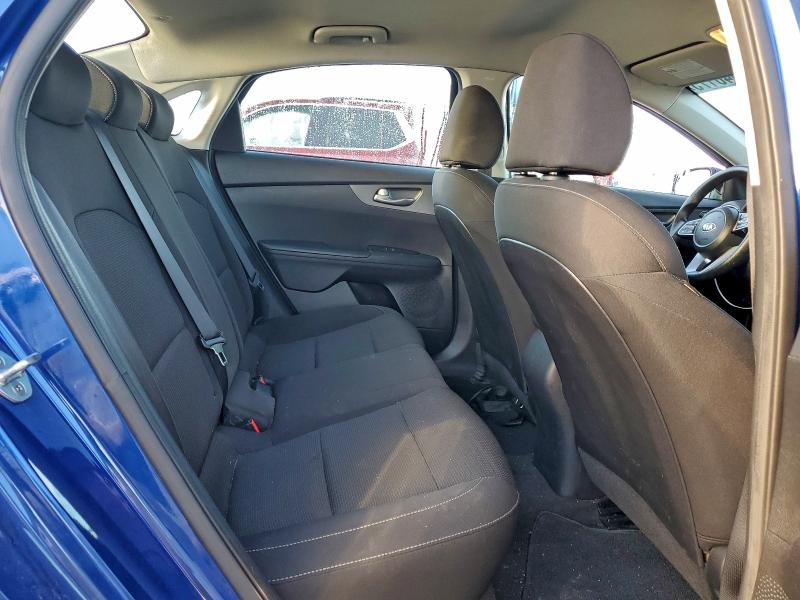 Фото 10 - KIA FORTE