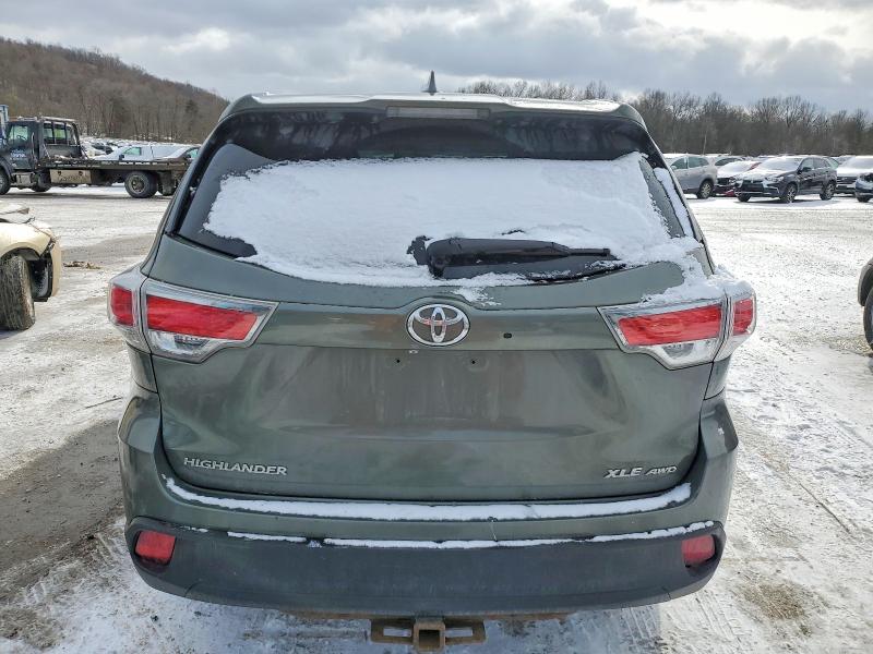 Фото 6 - TOYOTA HIGHLANDER