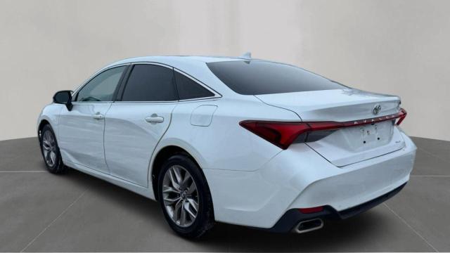 Фото 3 - TOYOTA AVALON