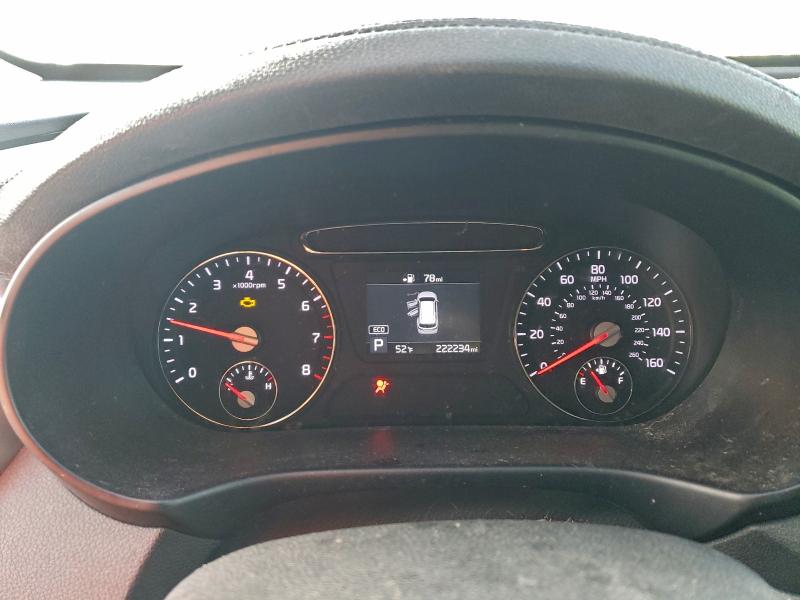 Фото 9 - KIA SORENTO