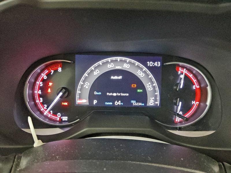 Фото 9 - TOYOTA RAV4