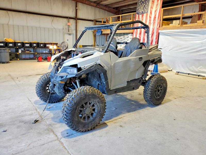 POLARIS GENERAL 10 2024