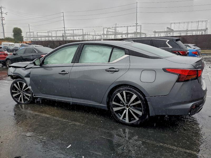 Фото 2 - NISSAN ALTIMA