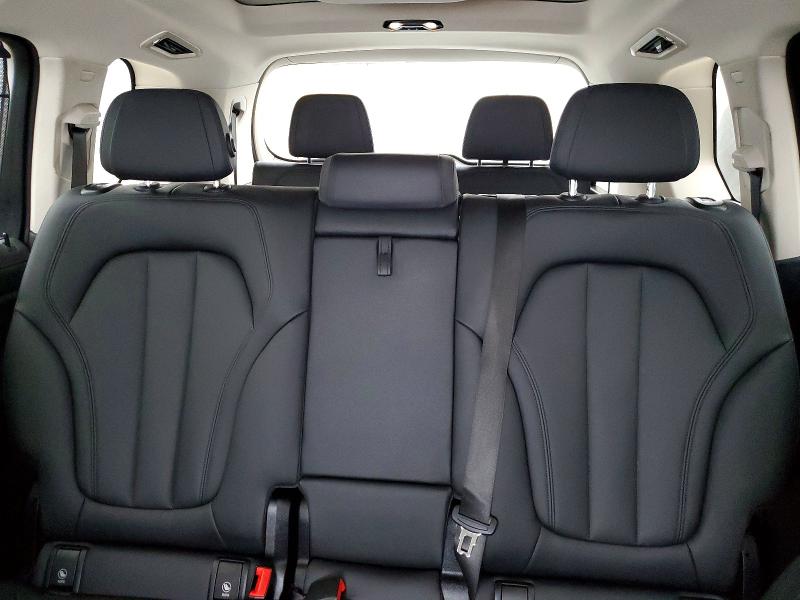 Фото 10 - BMW X7