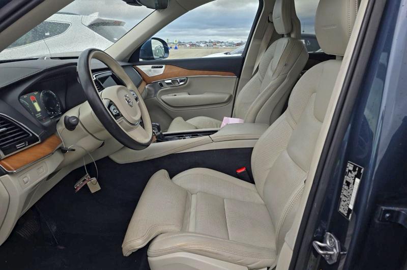 Фото 12 - VOLVO XC90