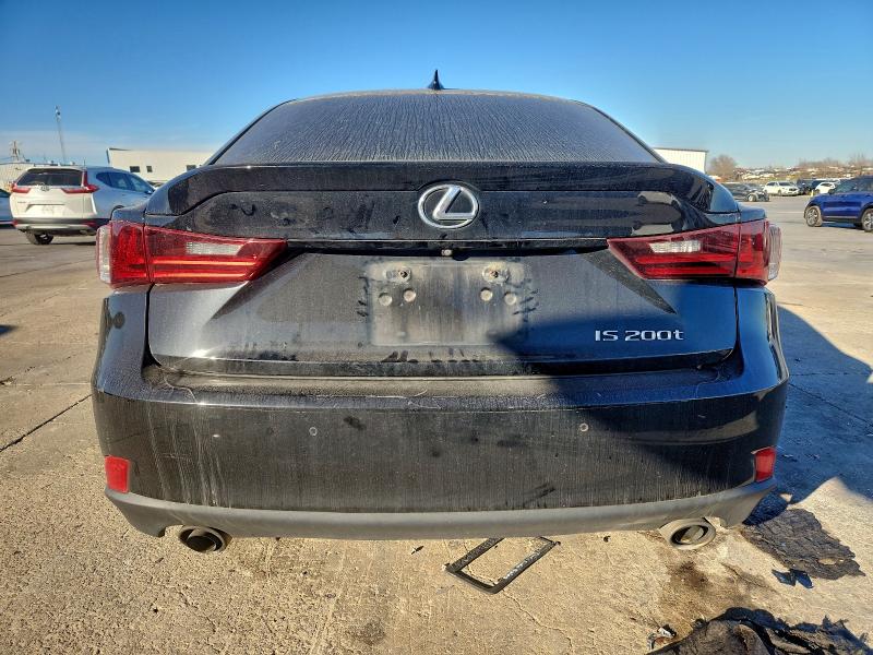 Фото 6 - LEXUS IS