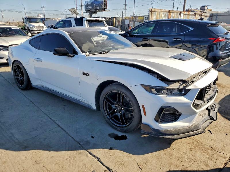 Фото 4 - FORD MUSTANG