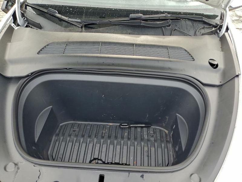 Фото 12 - TESLA MODEL Y