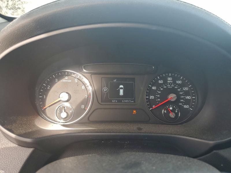 Фото 9 - KIA SORENTO