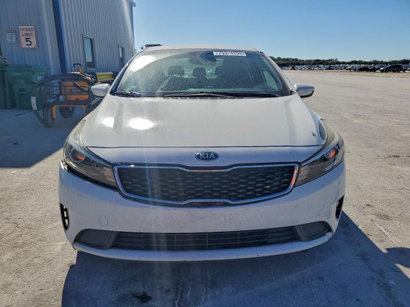 Фото 5 - KIA FORTE