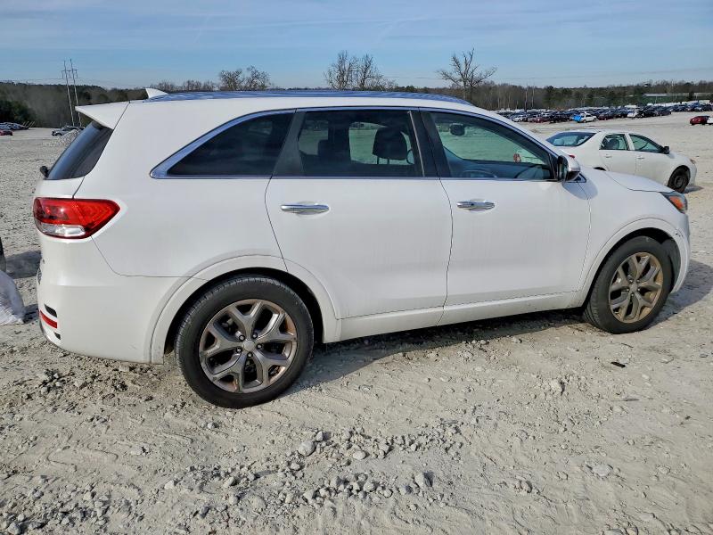 Фото 3 - KIA SORENTO